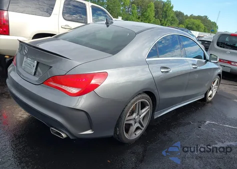 2014 Mercedes-Benz Cla 250 z USA, uszkodzony, nr VIN WDDSJ4EB8EN064844